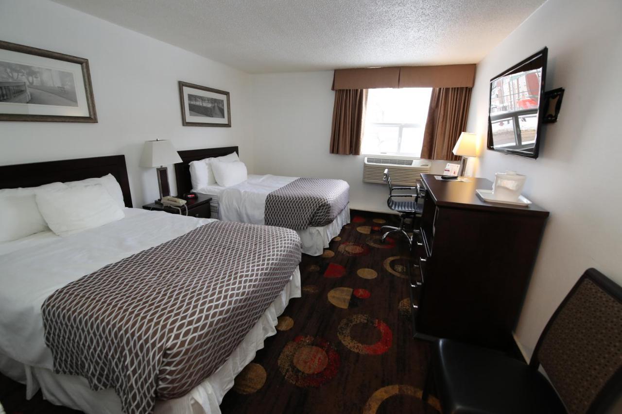 Stonebridge Hotel Fort Mcmurray Exterior photo