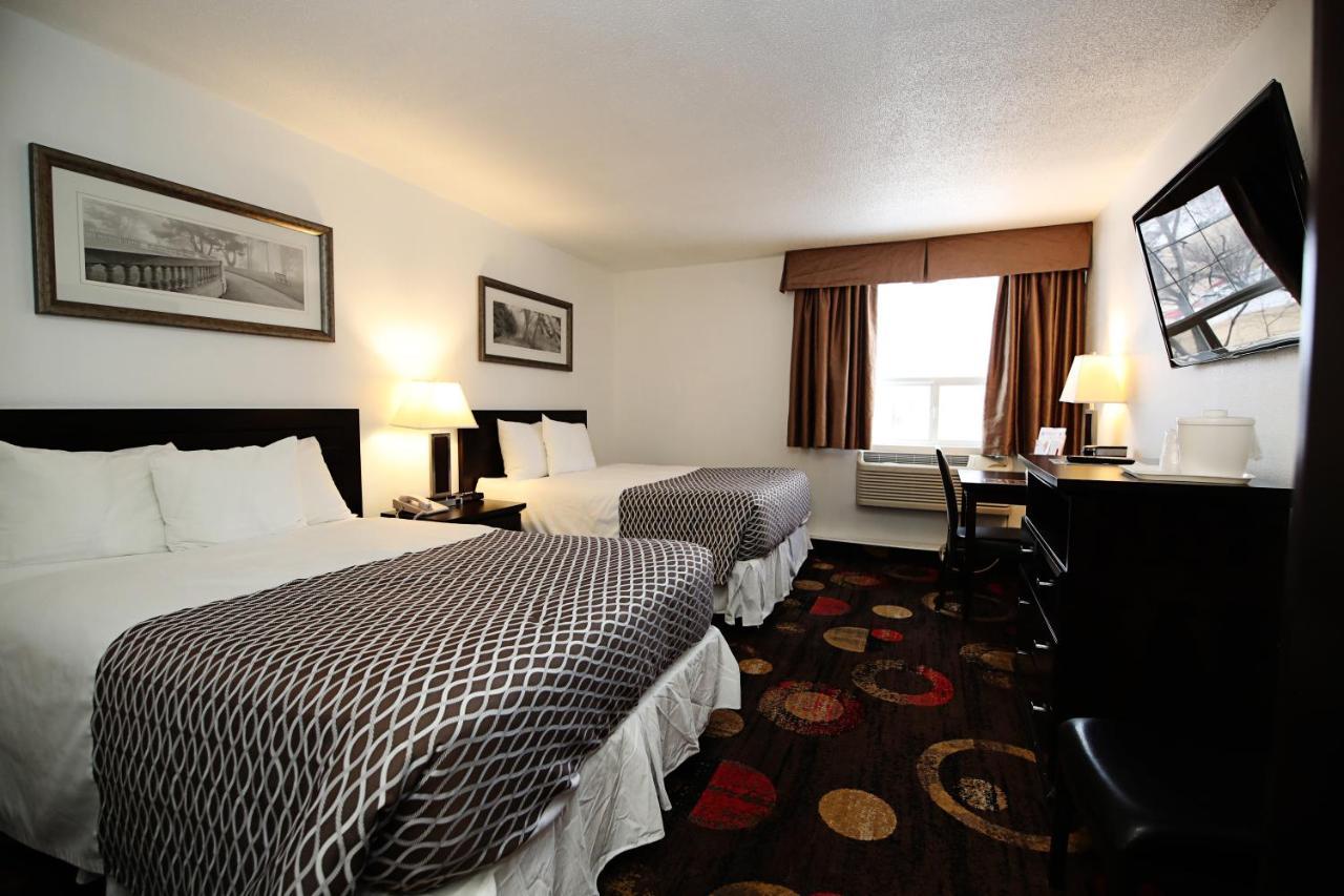Stonebridge Hotel Fort Mcmurray Exterior photo